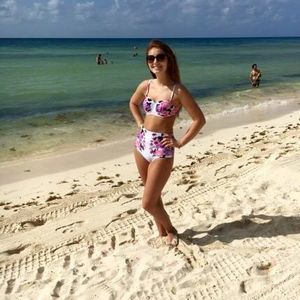 Meet your Posher, Summer